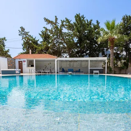 Madia Villa *