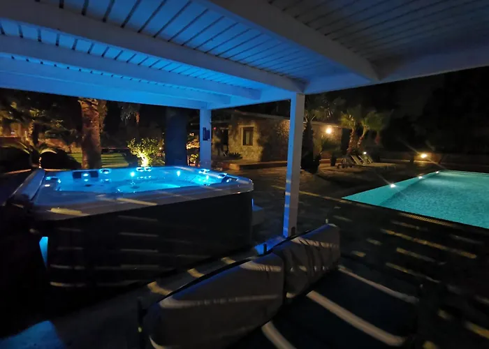 Madia كولومبيا